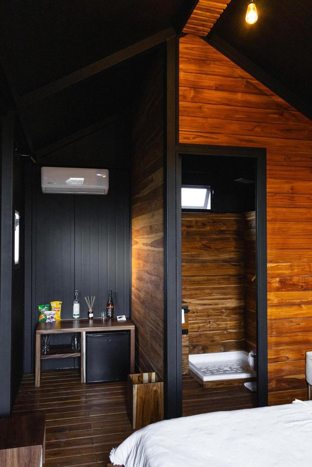Hotel Coyote Alcocer ภายนอก รูปภาพ