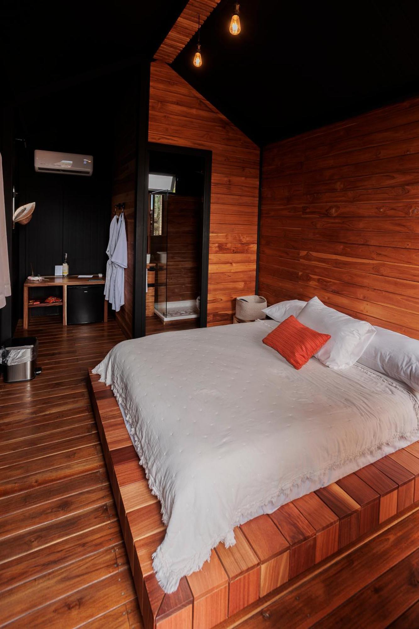 Hotel Coyote Alcocer ภายนอก รูปภาพ
