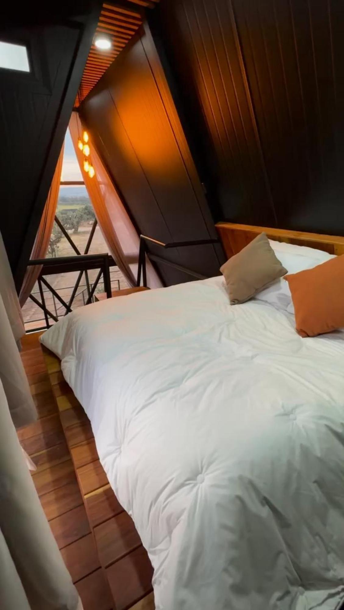 Hotel Coyote Alcocer ภายนอก รูปภาพ